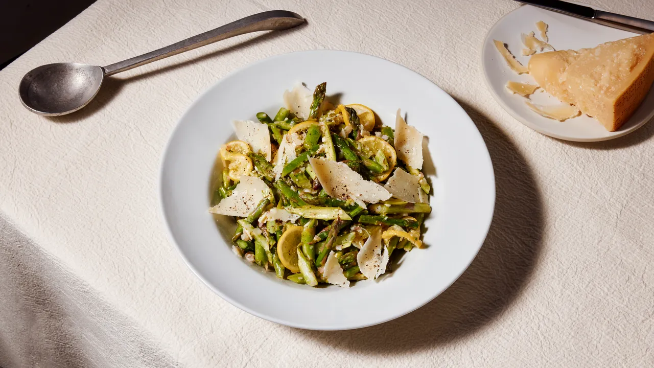 Salade d’asperges écrasées : recette inspirée d’Epicurious