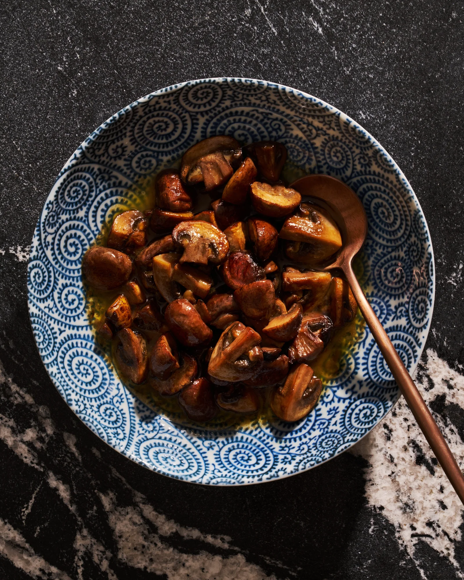 Champignons sautés à la sauce au koji (recette)