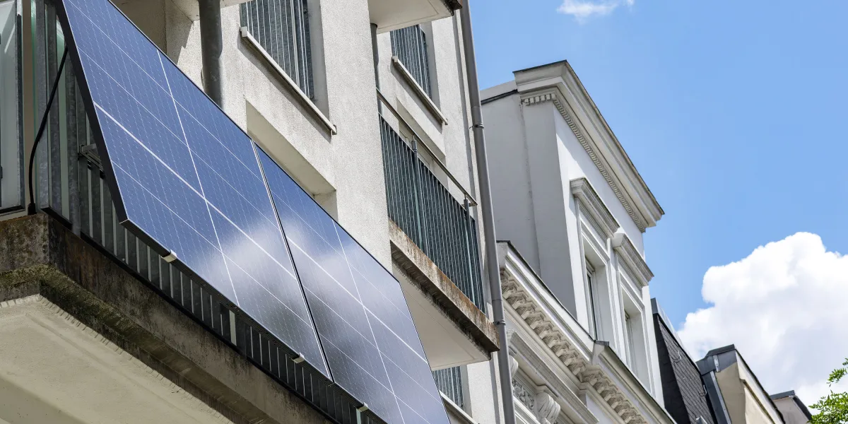L’essor spectaculaire du solaire sur les balcons — MIT Technology Review