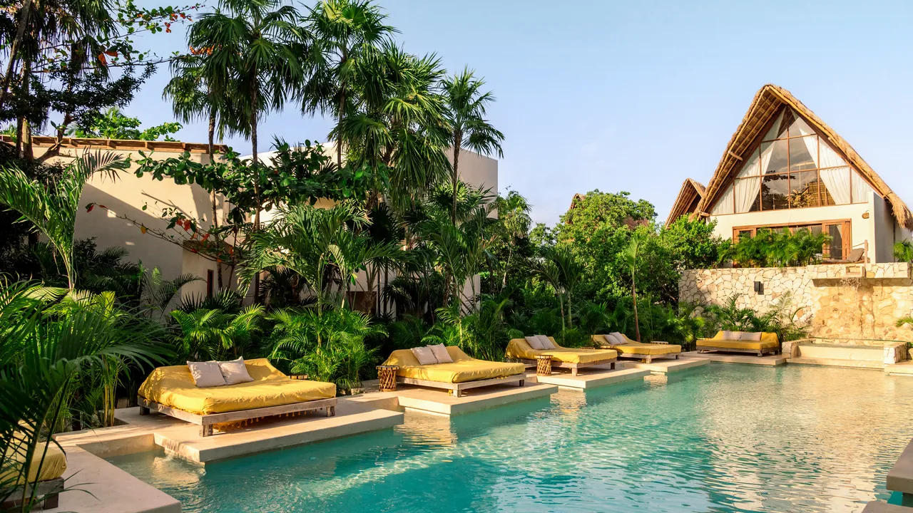 Top 19 Meilleurs Hôtels à Tulum : Séjours de Luxe et Bungalows en Bord de Mer