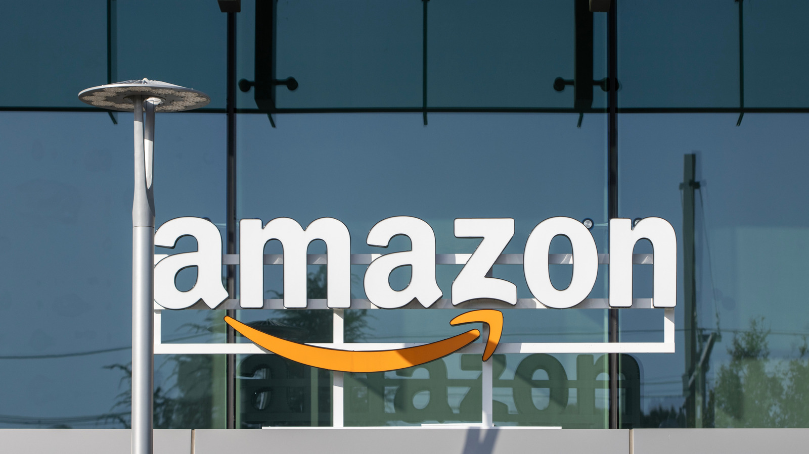 Amazon fait face à une action collective pour ne pas avoir remboursé ses clients après des tarifs jugés illégaux