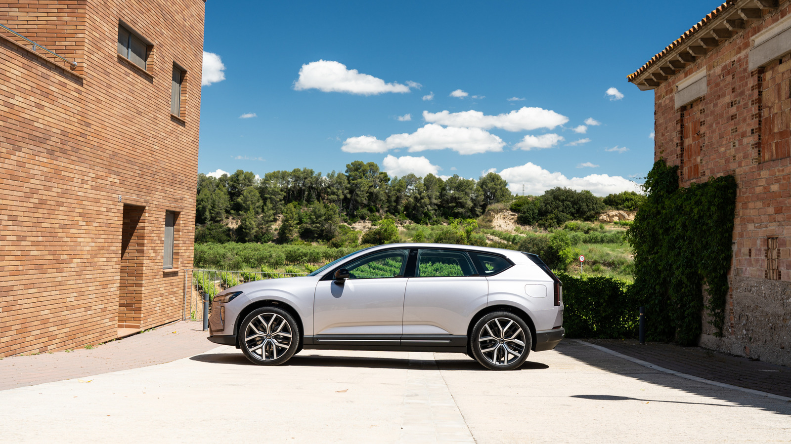 Essai en première approche : Volvo EX60 2027, un SUV ultra-souple aux alentours de 60 000 $